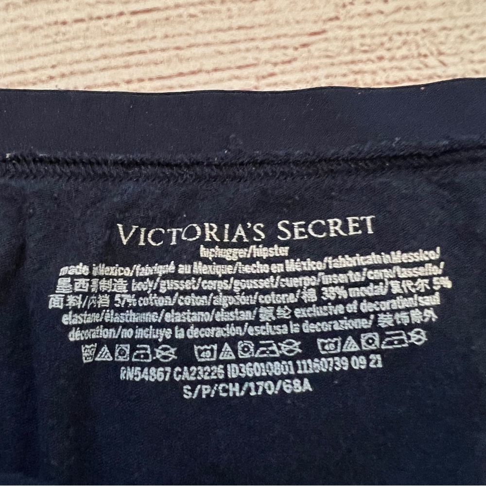 Victoria Secret Bikini Cotton Panties - Picture 14 of 15